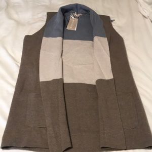 Wool/Cashmere vest with pockets